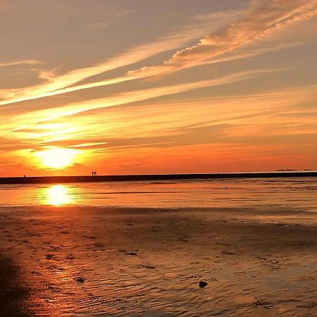 Luettje Huus Frieda Mit Strandkorb Am Strand Von Mai Bis September Appartement Cuxhaven Buitenkant foto